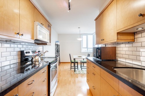 1404-4160 Sardis Street, Burnaby, BC 