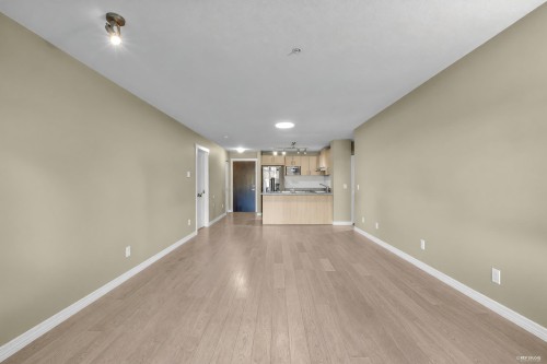 310-3156 Dayanee Springs Boulevard, Coquitlam, BC 