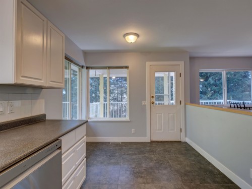 7629 Redrooffs Road, Halfmoon Bay, BC 