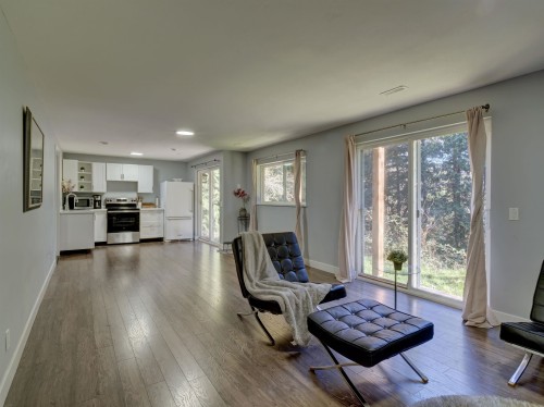 7629 Redrooffs Road, Halfmoon Bay, BC 