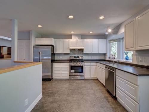 7629 Redrooffs Road, Halfmoon Bay, BC 