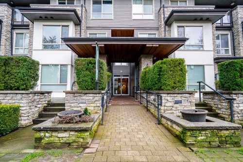 404-7478 Byrnepark Walk, Burnaby, BC 