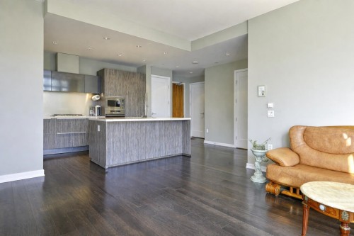 310-1616 Columbia Street, Vancouver, BC 