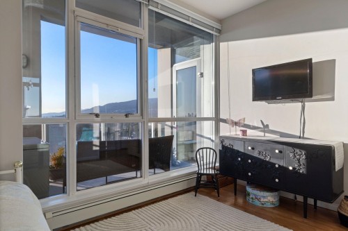 1401-120 16Th Street W, North Vancouver, BC 