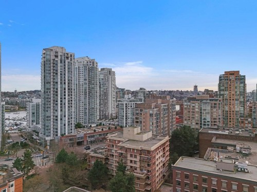 404-238 Alvin Narod Mews, Vancouver, BC 