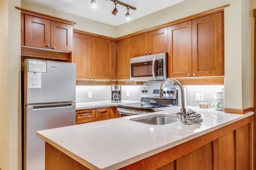 206 G3-4653 Blackcomb Way, Whistler, BC 