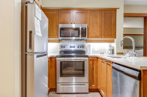 206 G3-4653 Blackcomb Way, Whistler, BC 