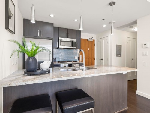 608-38 1St Avenue W, Vancouver, BC 