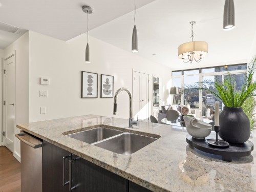 608-38 1St Avenue W, Vancouver, BC 