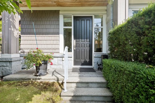 2133 Gordon Avenue, West Vancouver, BC 