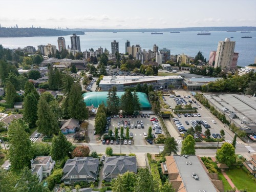 2133 Gordon Avenue, West Vancouver, BC 