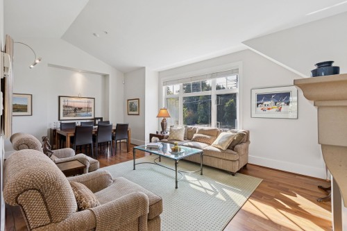 2133 Gordon Avenue, West Vancouver, BC 