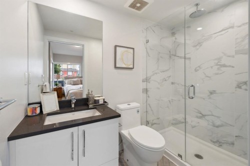 2512 Fraser Street, Vancouver, BC 