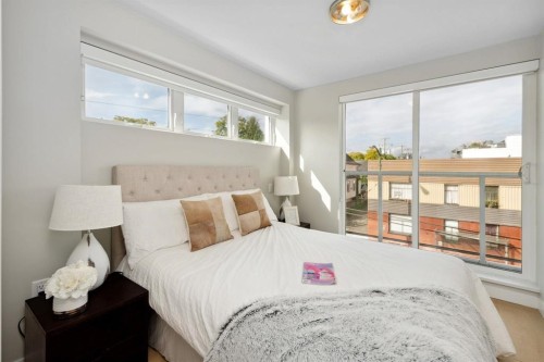 2512 Fraser Street, Vancouver, BC 