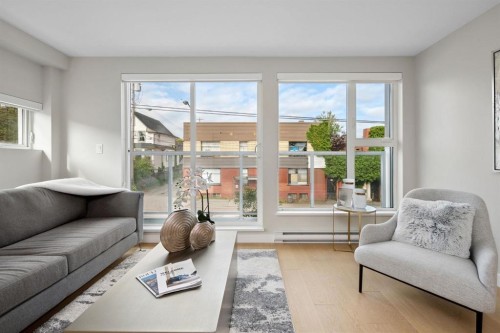 2512 Fraser Street, Vancouver, BC 