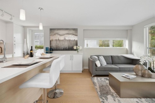 2512 Fraser Street, Vancouver, BC 