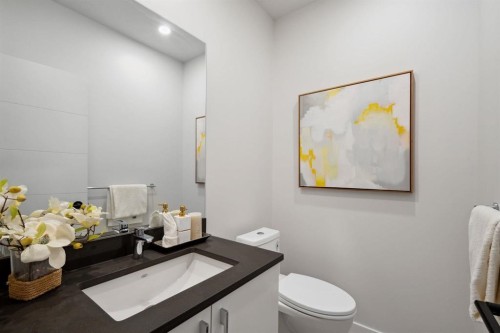 2512 Fraser Street, Vancouver, BC 