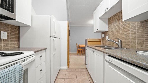 302-620 Blackford Street, New Westminster, BC 