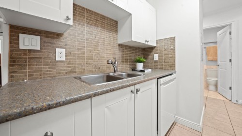 302-620 Blackford Street, New Westminster, BC 