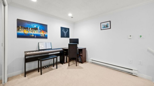 302-620 Blackford Street, New Westminster, BC 