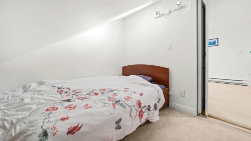 302-620 Blackford Street, New Westminster, BC 