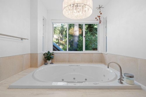 4411 Stone Crescent, West Vancouver, BC 