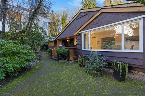 4411 Stone Crescent, West Vancouver, BC 