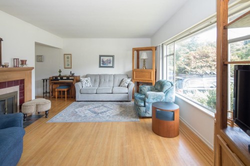 7985 Rosewood Street, Burnaby, BC 