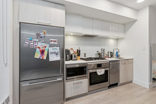 707-680 Seylynn Crescent, North Vancouver, BC 