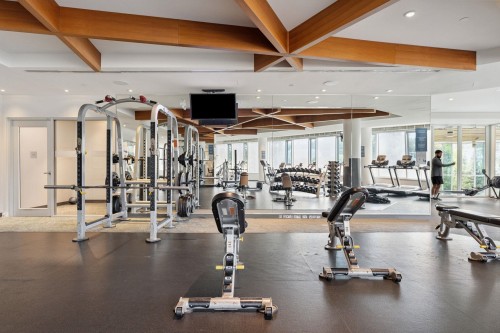 707-680 Seylynn Crescent, North Vancouver, BC 