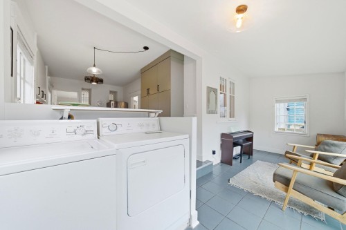 1944 Charles Street, Vancouver, BC 