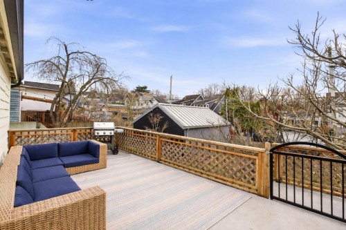 1944 Charles Street, Vancouver, BC 