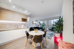 1204-525 Foster Avenue  Coquitlam, BC V3J 0H6