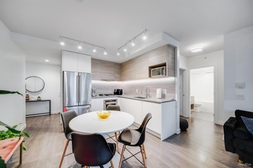 1204-525 Foster Avenue, Coquitlam, BC 