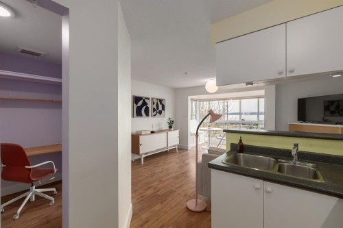 207-2211 Wall Street, Vancouver, BC 