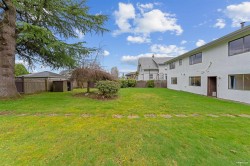 5571 Claude Avenue  Burnaby, BC V5E 2M7