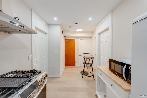 5571 Claude Avenue, Burnaby, BC 