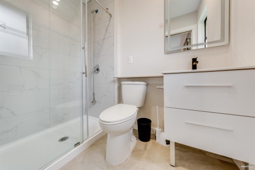 5571 Claude Avenue, Burnaby, BC 