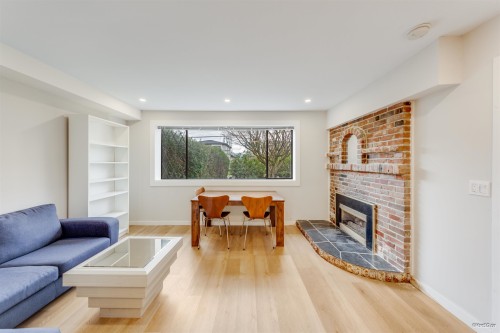 5571 Claude Avenue, Burnaby, BC 