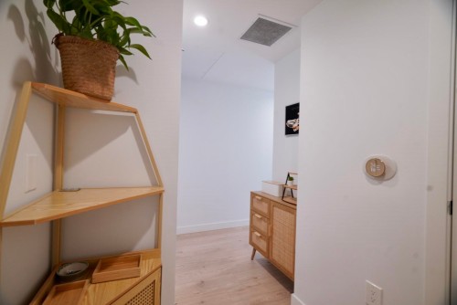 802-2181 Madison Avenue, Burnaby, BC 