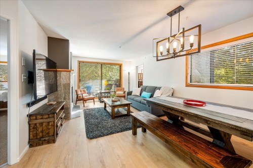 204-4821 Spearhead Drive  Whistler, BC V8E 1E8