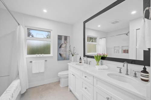 2524 Bendale Road, North Vancouver, BC 