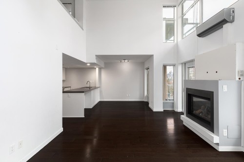 Ph7-1288 Chesterfield Avenue, North Vancouver, BC 