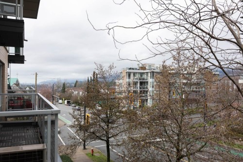 Ph7-1288 Chesterfield Avenue, North Vancouver, BC 