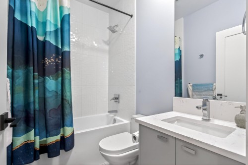 303-12320 222 Street, Maple Ridge, BC 