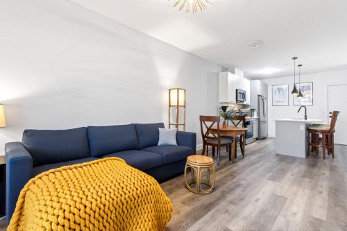 303-12320 222 Street, Maple Ridge, BC 