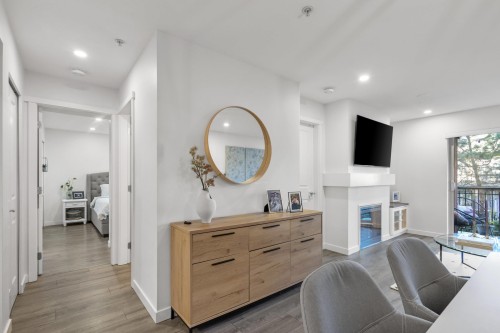 201-200 Klahanie Drive, Port Moody, BC 