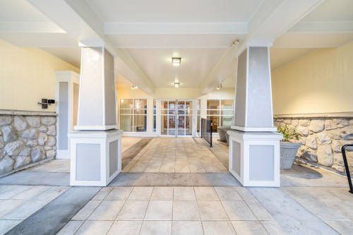 316-6833 Village Green, Burnaby, BC 