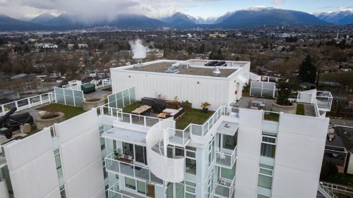 1801-4638 Gladstone Street, Vancouver, BC 