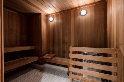 1801-4638 Gladstone Street, Vancouver, BC 